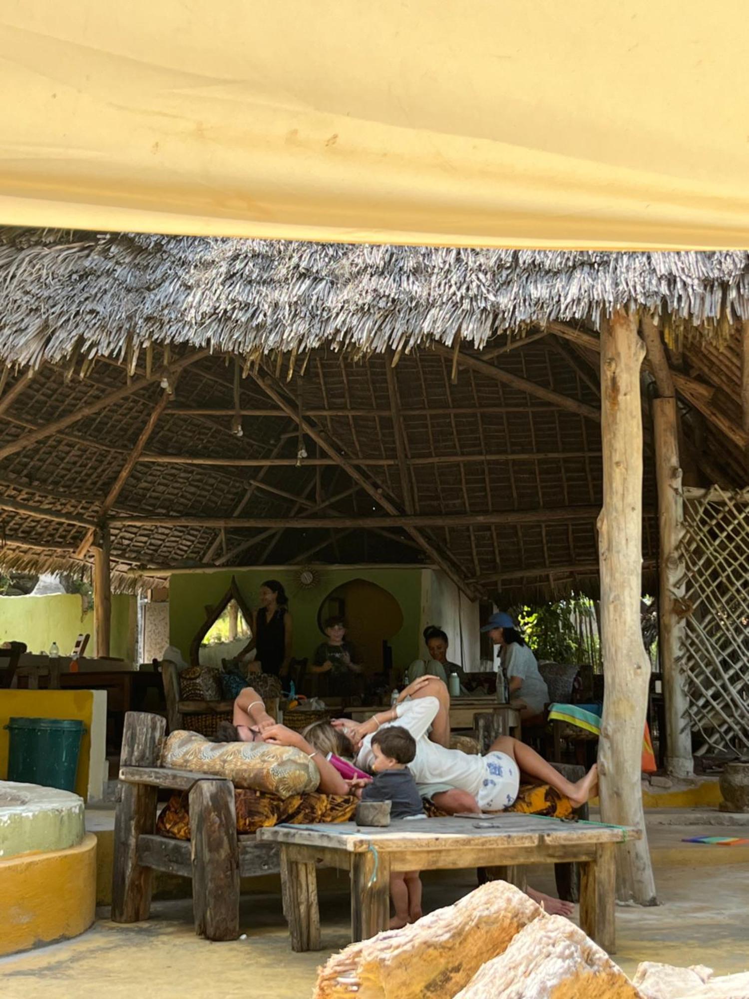 Sazani Beach Lodge And Tidal Lounge Nungwi Exteriör bild