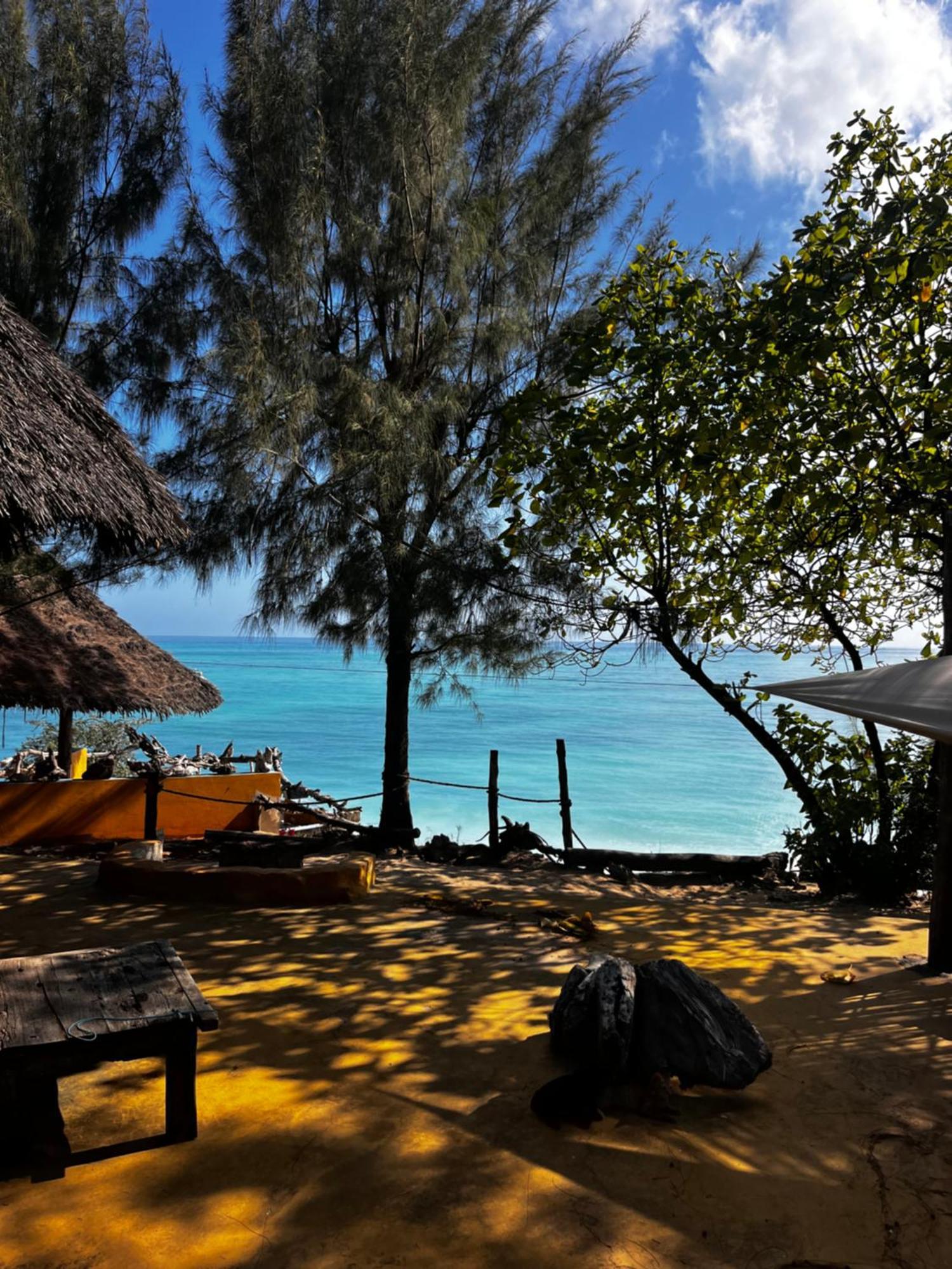 Sazani Beach Lodge And Tidal Lounge Nungwi Exteriör bild